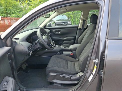 New 2025 Honda HR-V LX image 6