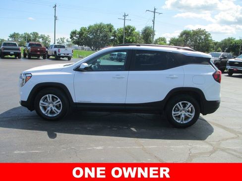 Used 2022 GMC Terrain SLE w/ Driver Convenience Package FWD image 11