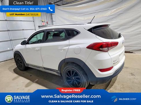 Used 2017 Hyundai Tucson SE AWD/4WD image 3