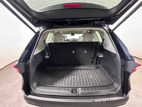 Used 2024 Toyota Grand Highlander AWD image 14