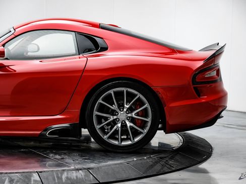 Used 2014 SRT Viper GTS w/ GTS Laguna Interior Package image 7