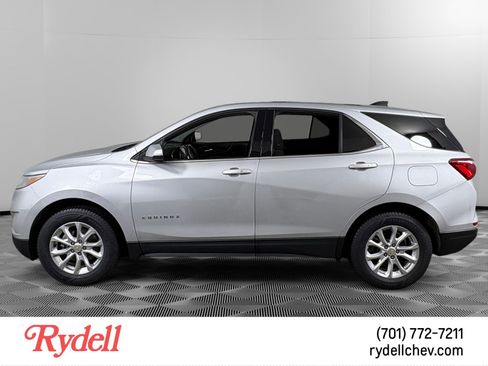 Used 2019 Chevrolet Equinox LT image 2