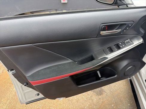Used 2025 Lexus IS 500 w/ F-Sport Performance RWD image 12