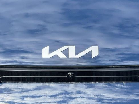 New 2025 Kia EV6 Wind image 27