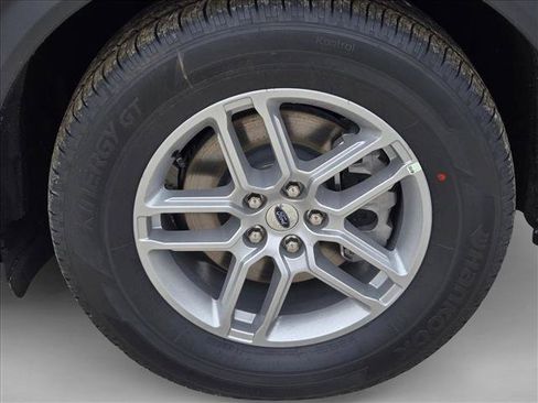 New 2026 Ford Explorer Active RWD image 9
