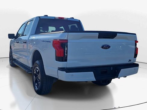 Used 2023 Ford F150 Lightning XLT image 7