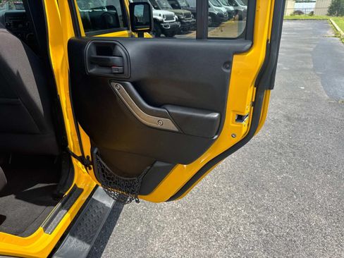 Used 2015 Jeep Wrangler Unlimited Sport w/ Quick Order Package 24S AWD/4WD image 23