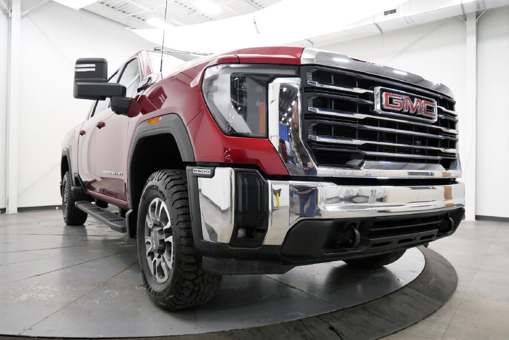 Used 2024 GMC Sierra 2500 SLE w/ SLE Value Package AWD/4WD image 40
