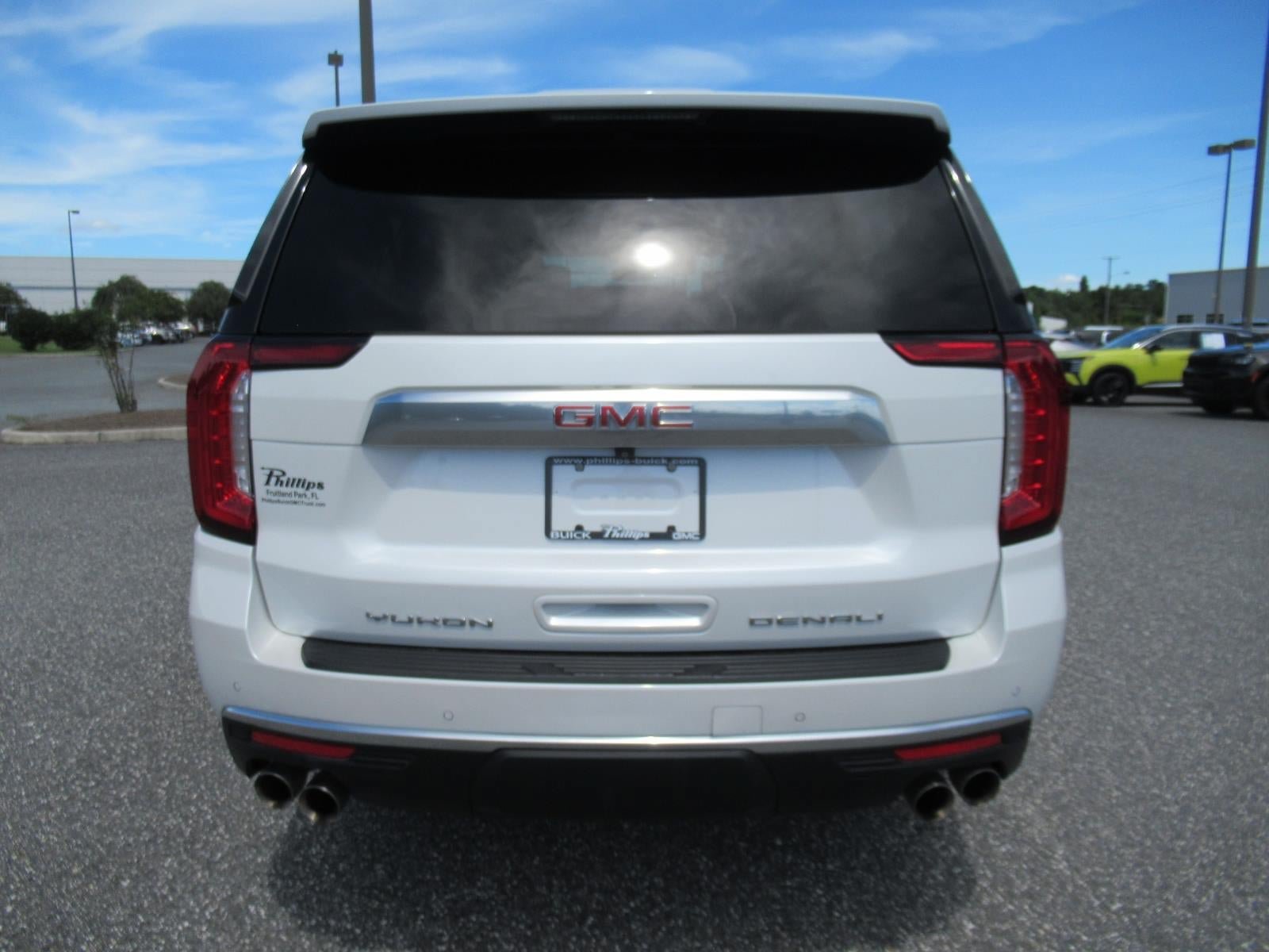 Used 2024 GMC Yukon XL Denali RWD image 6