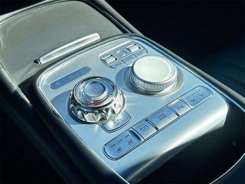 Used 2023 Genesis G90 3.5T image 18