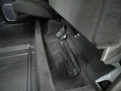 Certified 2022 Chevrolet Silverado 1500 High Country w/ High Country Premium Package image 8