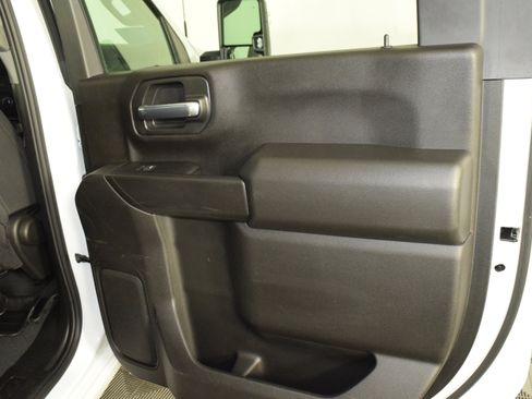 Used 2025 Chevrolet Silverado 2500 W/T w/ WT/CX Safety Package image 45