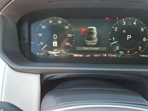 Used 2025 Land Rover Discovery Dynamic SE image 20