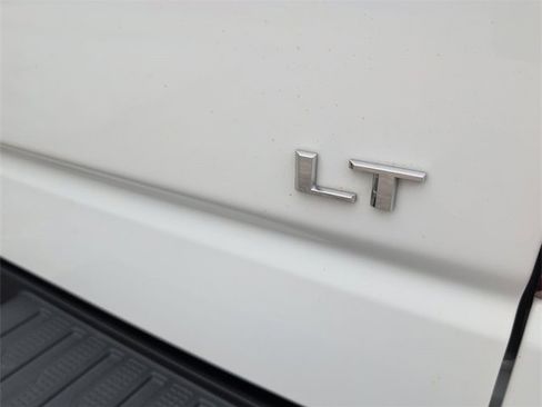 Used 2019 Chevrolet Silverado 1500 LT w/ Bed Protection Package image 8