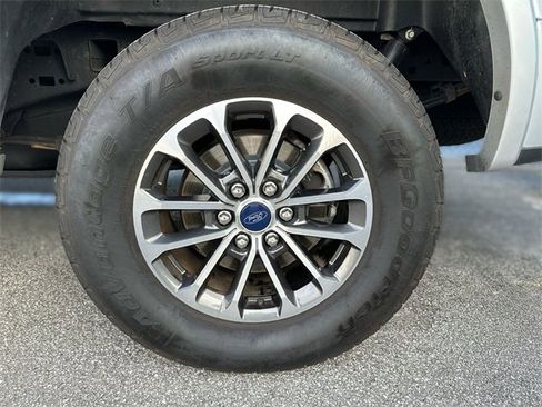 Certified 2019 Ford F150 XLT w/ Equipment Group 302A Luxury image 10