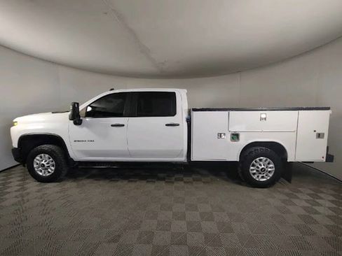 Used 2022 Chevrolet Silverado 2500 W/T w/ WT Fleet Convenience Package image 4