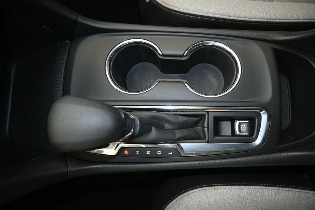 Used 2023 Chevrolet Equinox LS w/ LS Convenience Package FWD image 17
