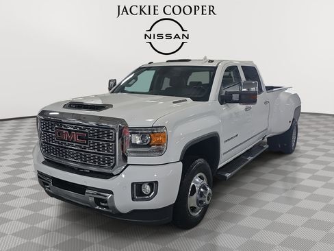Used 2019 GMC Sierra 3500 Denali w/ Duramax Plus Package image 1