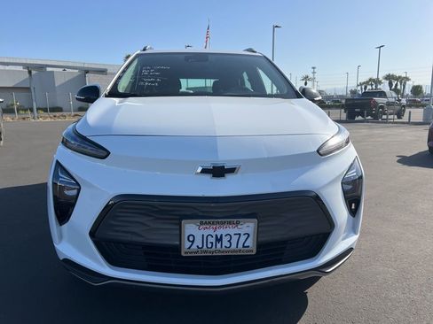 Certified 2023 Chevrolet Bolt EUV LT image 2