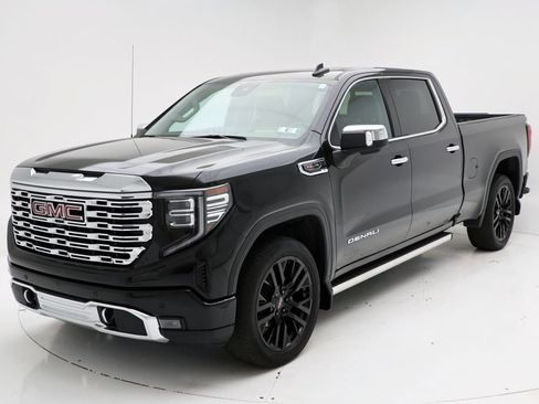 Used 2024 GMC Sierra 1500 Denali w/ Denali Reserve Package AWD/4WD image 2