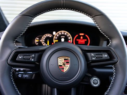 Certified 2026 Porsche 911 GT3 RWD image 14