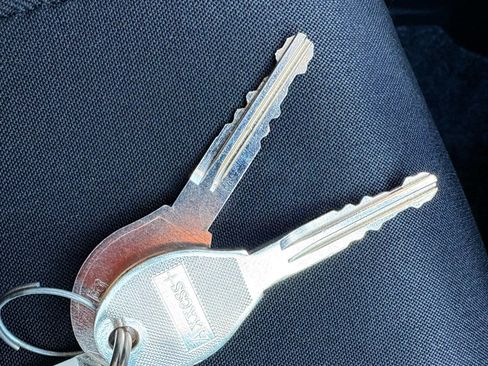 Used 2019 Nissan Versa S Plus image 29