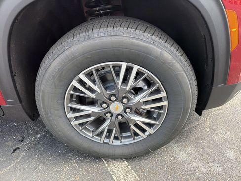 New 2026 Chevrolet Traverse LT image 12