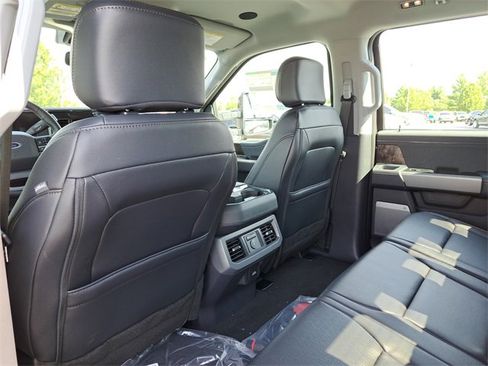 New 2025 Ford F350 Lariat w/ Lariat Ultimate Package image 46