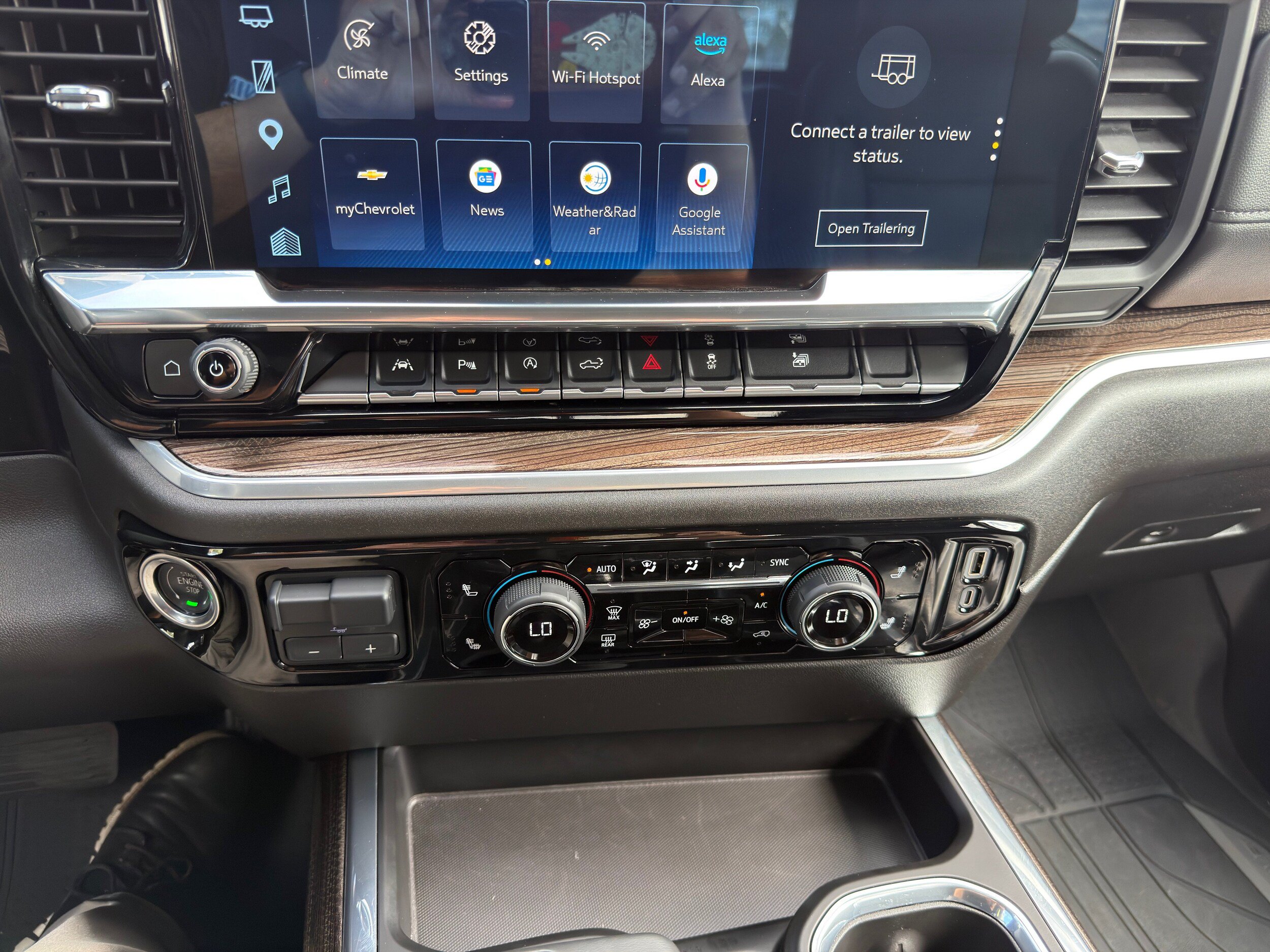 Used 2025 Chevrolet Silverado 1500 RST w/ Convenience Package II RWD image 38