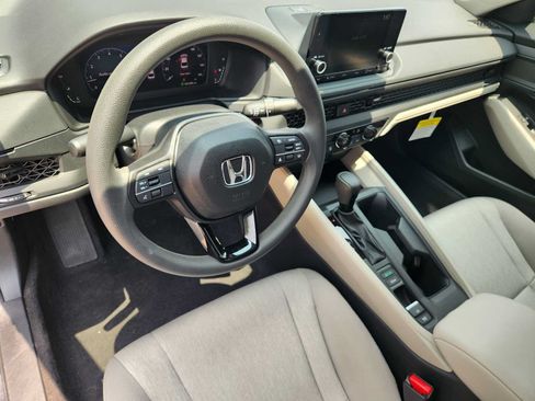 Used 2025 Honda Accord LX image 2
