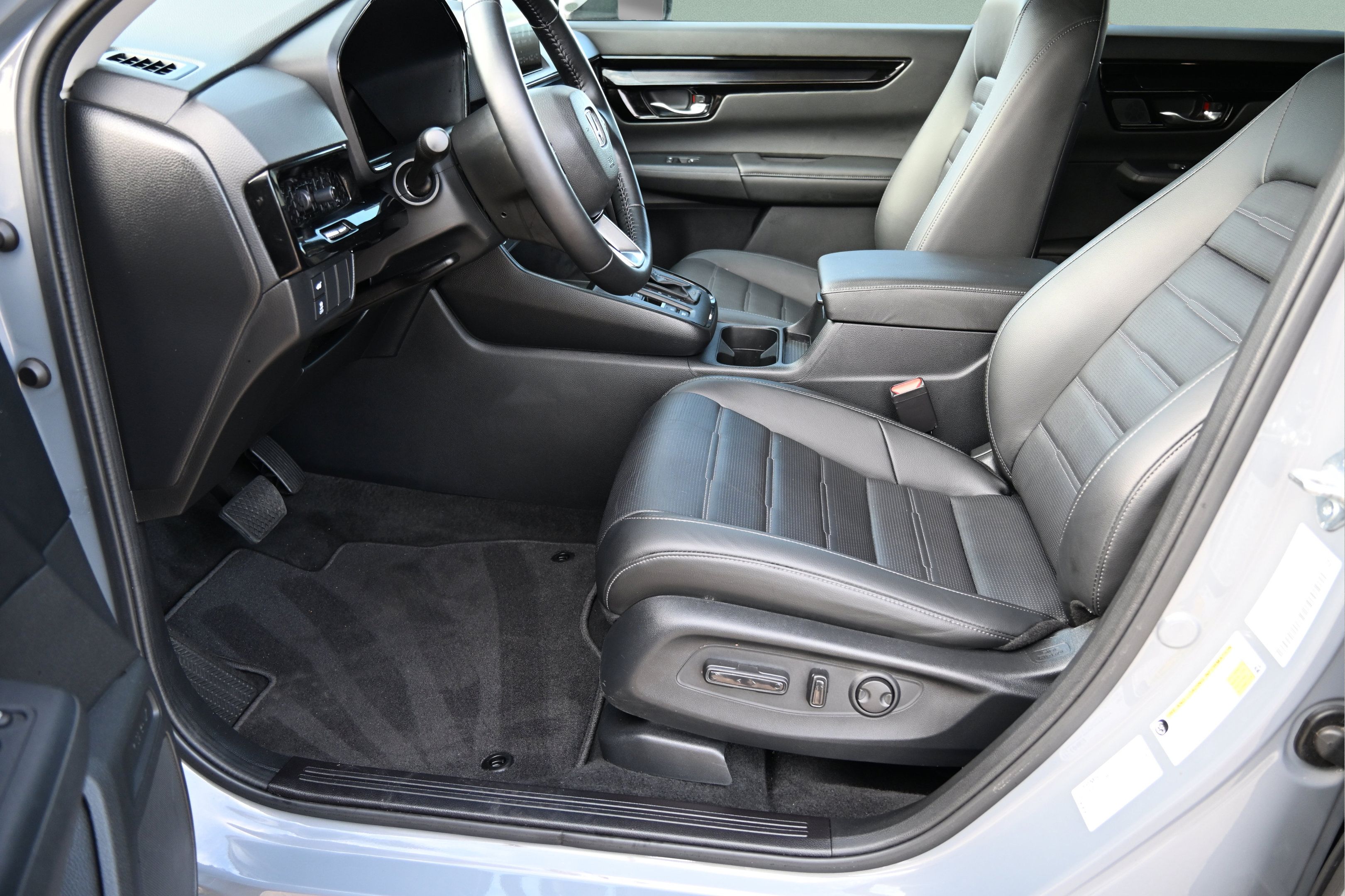 Used 2025 Honda CR-V EX-L image 19