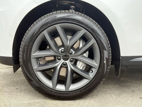 New 2026 Land Rover Range Rover Sport SE AWD/4WD image 11