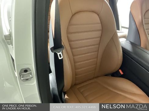 Used 2022 Mercedes-Benz GLC 300 4MATIC image 27