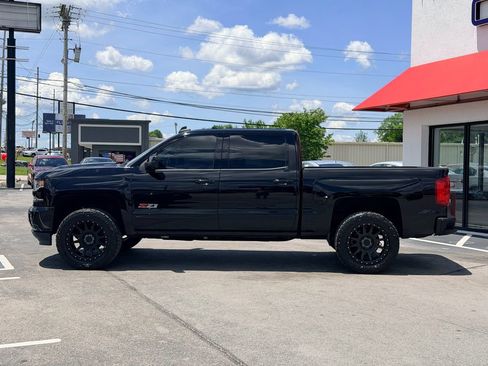Used 2017 Chevrolet Silverado 1500 LTZ Z71 w/ LTZ Plus Package AWD/4WD image 3