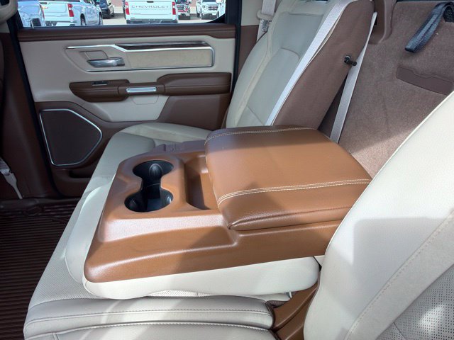 Used 2019 RAM 1500 Laramie AWD/4WD image 40