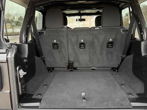 Used 2020 Jeep Wrangler Unlimited Sport AWD/4WD image 26