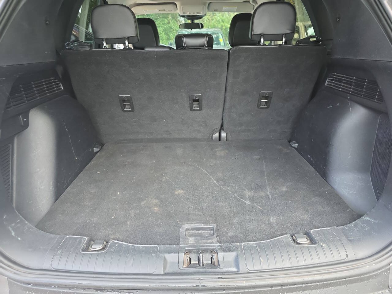 Used 2022 Ford Escape SEL w/ Technology Package FWD image 13