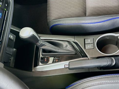 Certified 2018 Toyota Corolla SE image 16