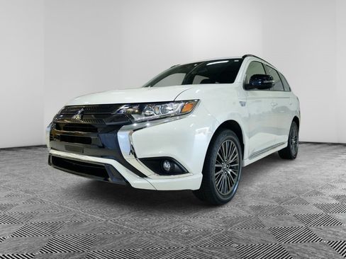 Used 2022 Mitsubishi Outlander GT image 1