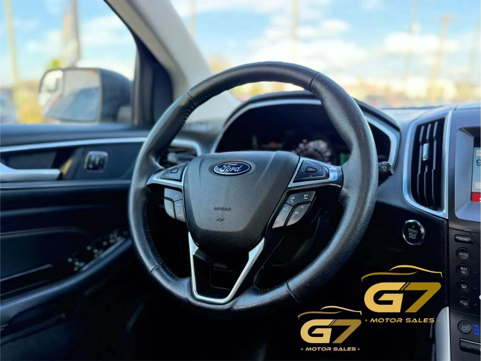 Used 2018 Ford Edge Titanium w/ Equipment Group 301A FWD image 19
