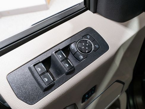 Used 2019 Ford F150 Limited w/ Trailer Tow Package image 17