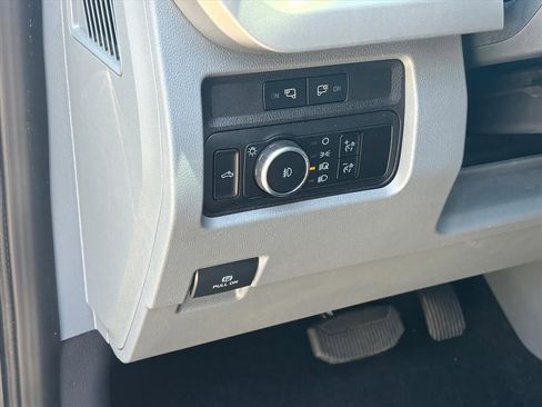 Used 2024 Ford F250 XLT w/ FX4 Off-Road Package AWD/4WD image 7