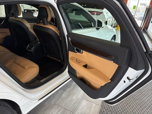 Used 2018 Volvo S90 T5 Momentum w/ Convenience Package image 37