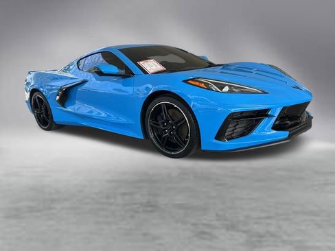 Used 2021 Chevrolet Corvette Stingray Preferred Cpe w/ Z51 Performance Package RWD image 2