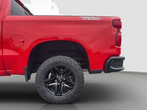 Used 2021 Chevrolet Silverado 1500 LT Trail Boss w/ Convenience Package II AWD/4WD image 22