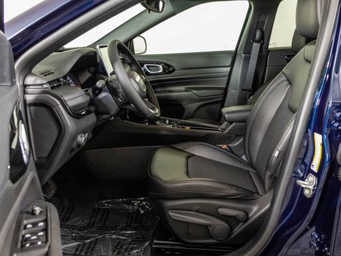 New 2026 Jeep Compass Latitude AWD/4WD image 20
