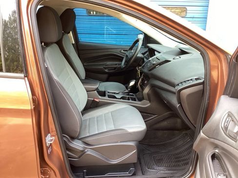 Used 2017 Ford Escape S image 33