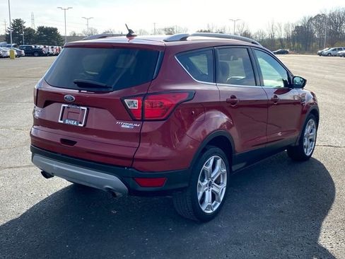 Used 2019 Ford Escape Titanium image 4