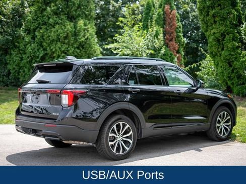 Used 2025 Ford Explorer ST-Line AWD/4WD image 5