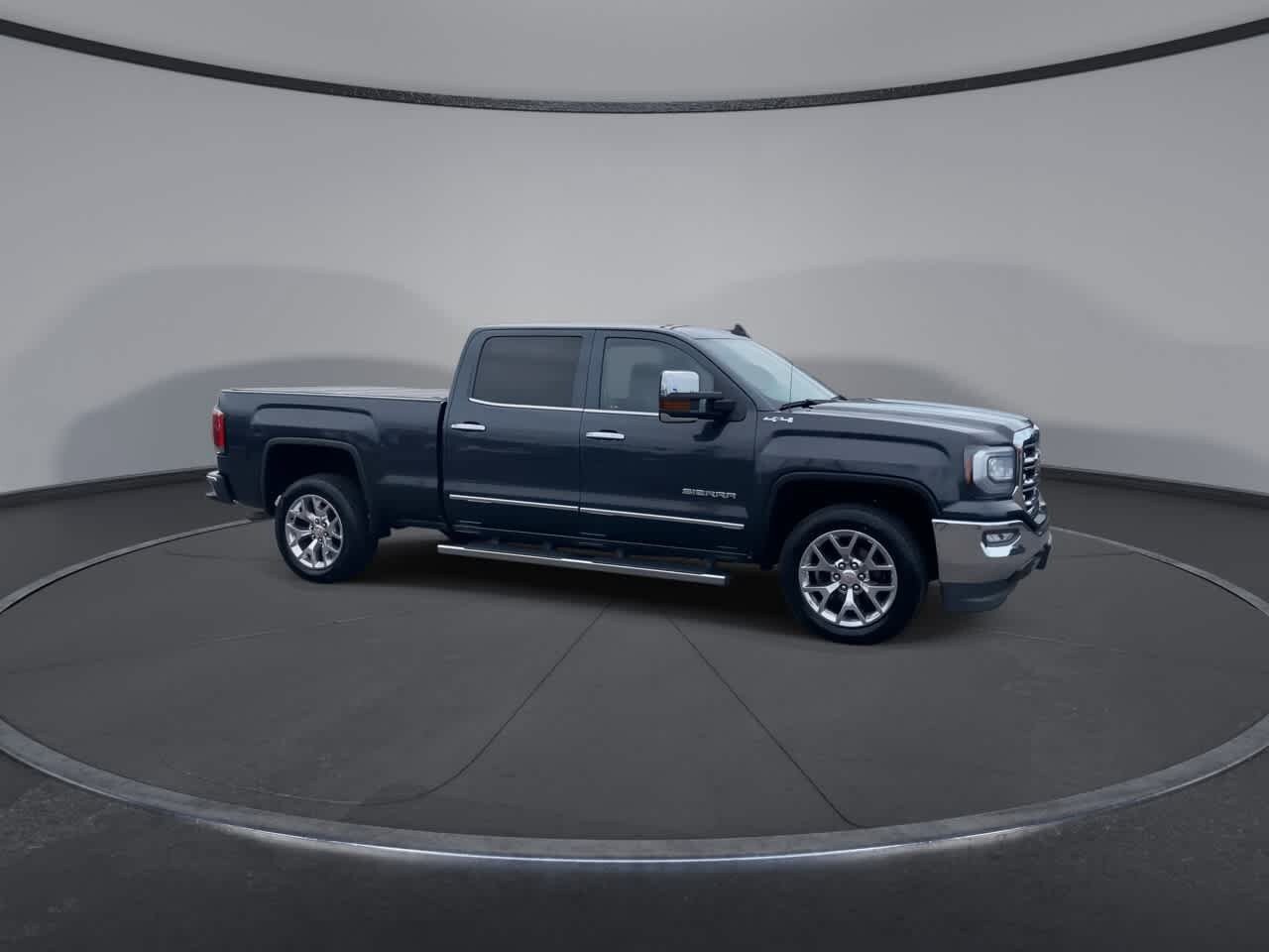 Used 2018 GMC Sierra 1500 SLT w/ SLT Premium Package AWD/4WD image 3